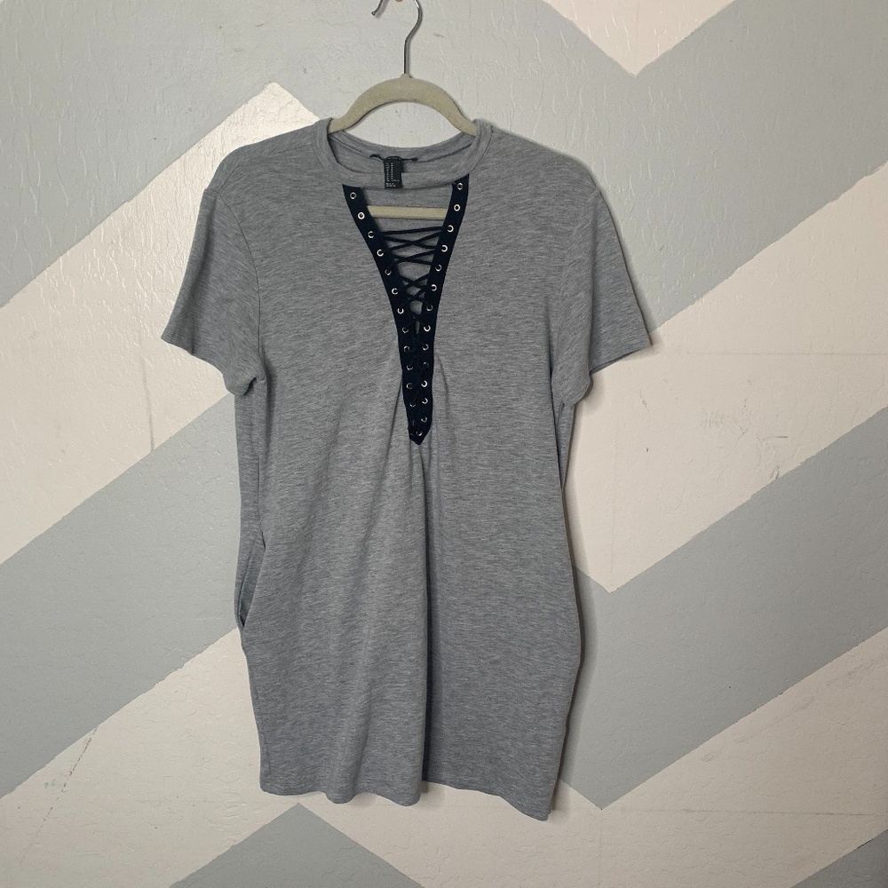 Forever 21 | Gray Lace Up T-shirt Dress size M - Picture 3 of 10